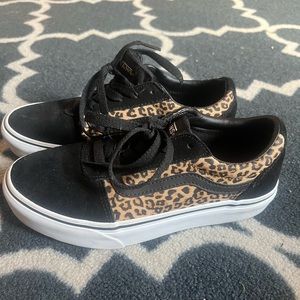 CHEETA PLATFORM VANS